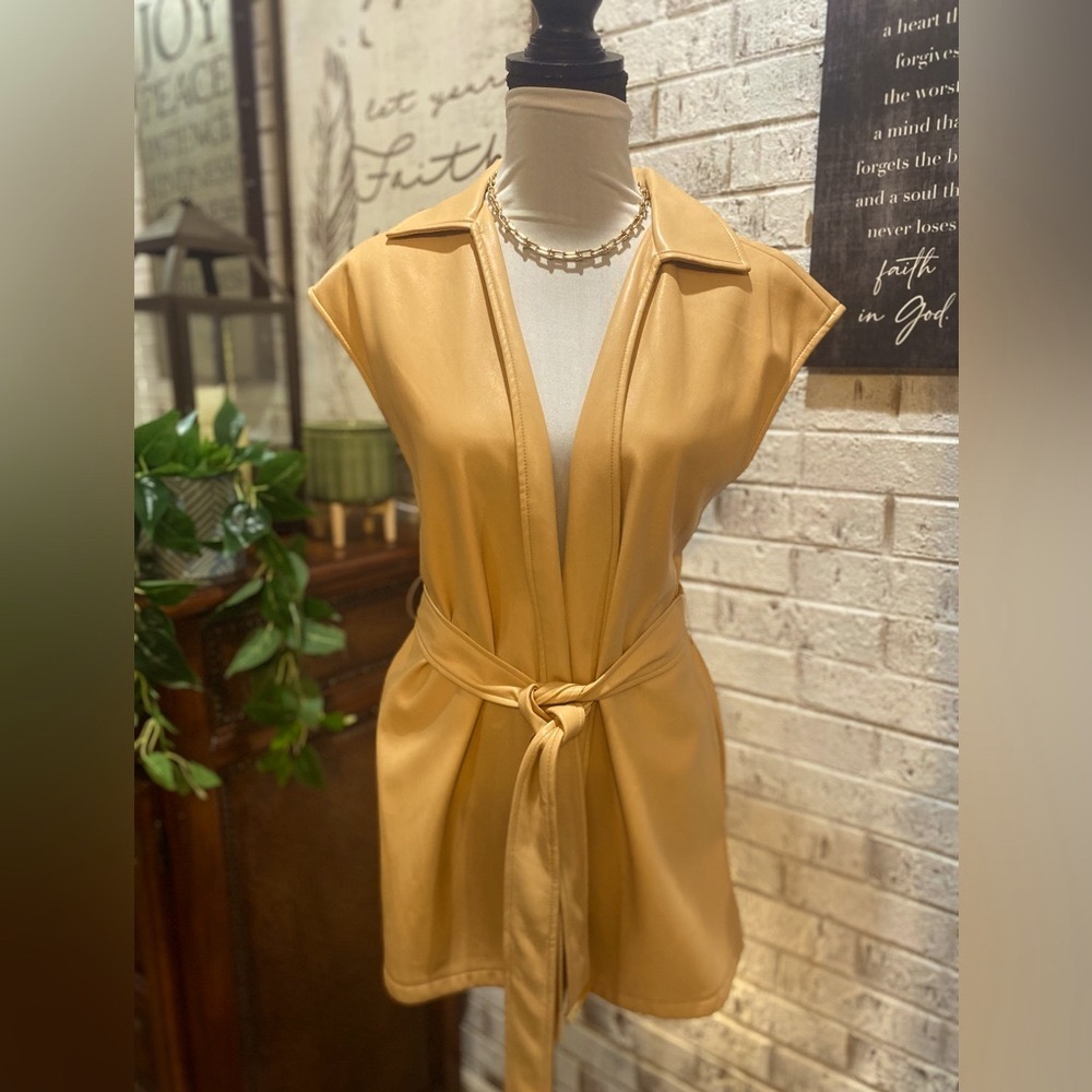 Chic Mustard Sleeveless Vest